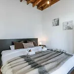 Vibrant 1-Bedroom Apartment In Antwerp\'S Lively Zu