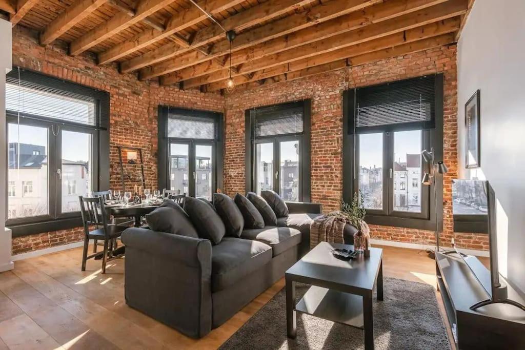 Vibrant 1-bedroom In Antwerp's Lively Zu Antwerpen