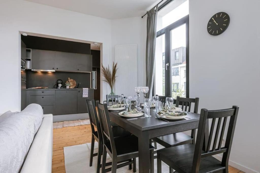 Vibrant 1-bedroom In Antwerp's Lively Zu Antwerpen
